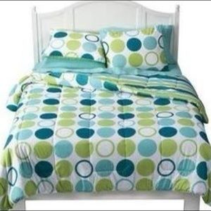 Xhilaration Bedding Floral Poshmark